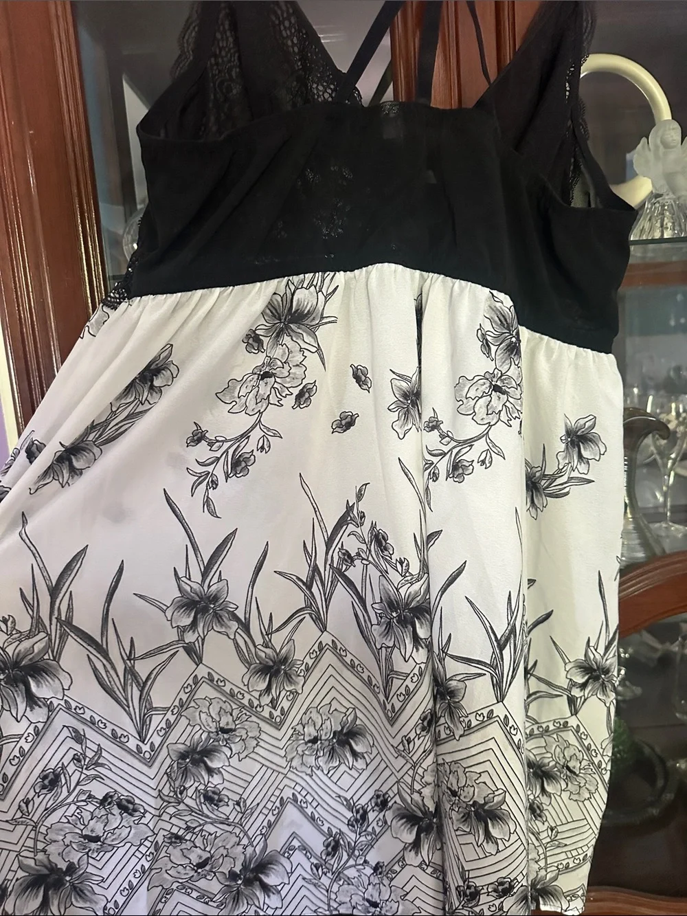 Cacique sleep gown